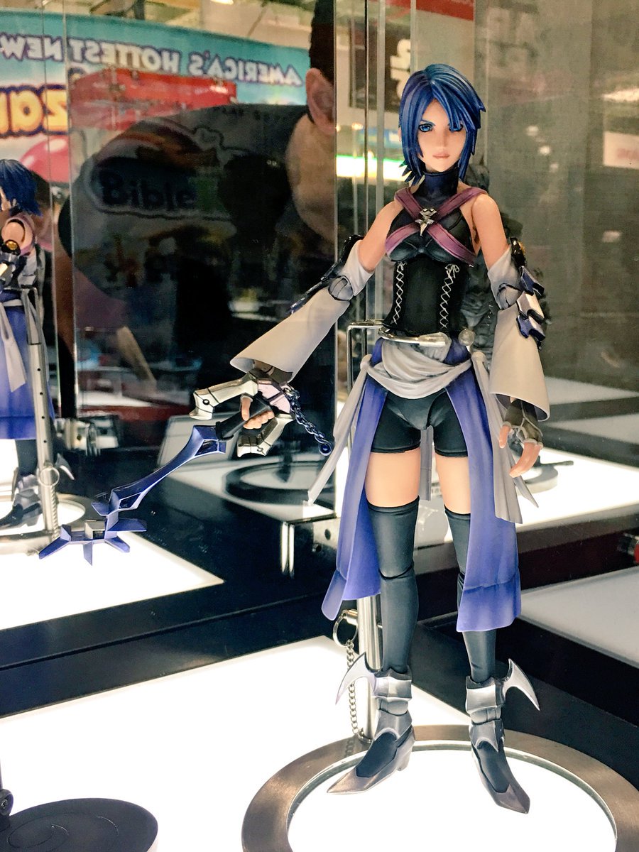 kingdom hearts play arts kai aqua