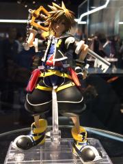 Sora (Kingdom Hearts II ver.) SHFiguarts figure 9