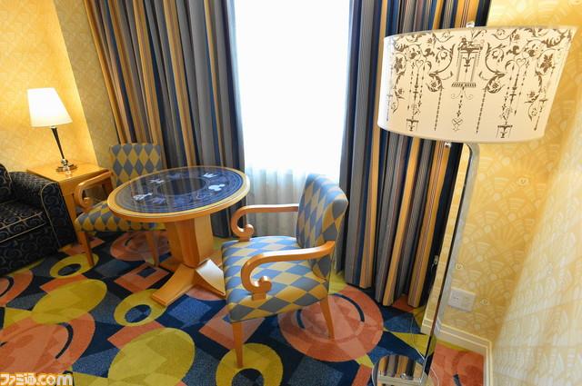 2019-01-14 Kingdom Hearts Disney Ambassador Hotel themed room