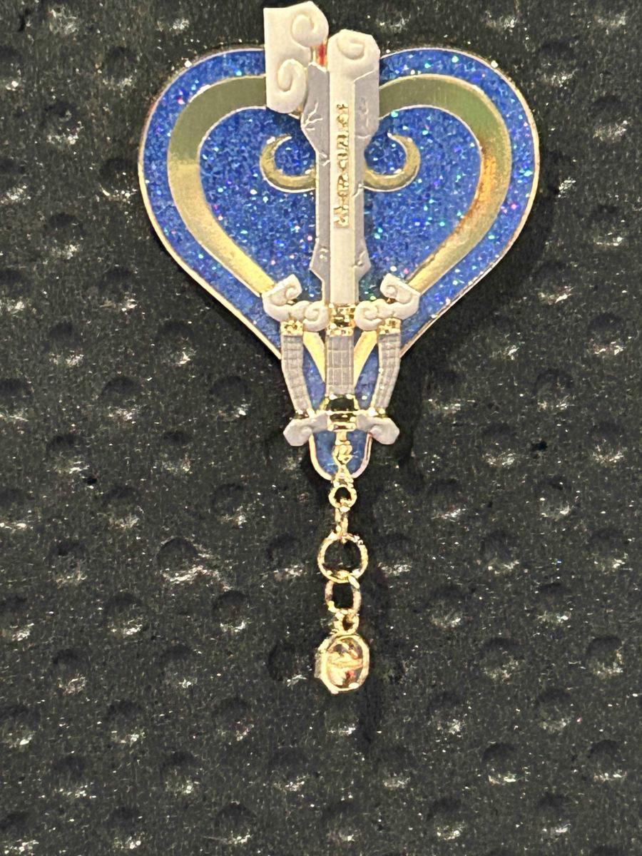 Walt Disney World & Disney Land Kingdom Hearts Exclusive Pin Set
