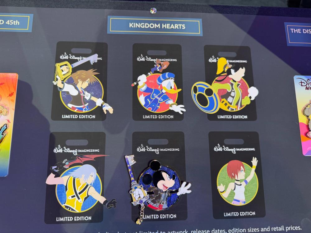 disney-pins-2027-img1.jpg
