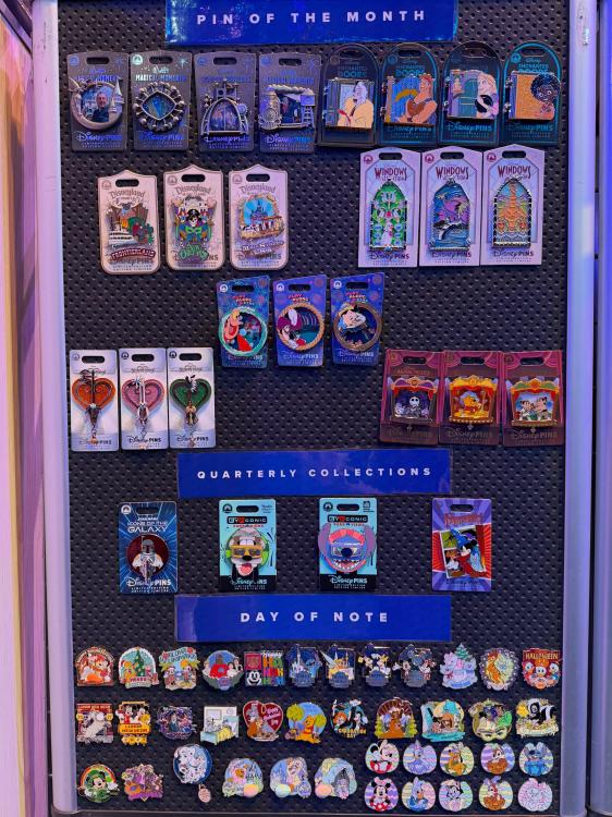 disney-pins-2027-img2.jpg